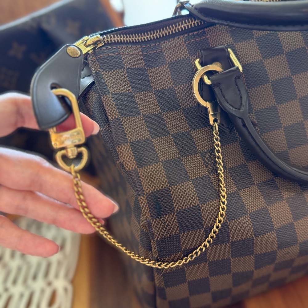 Louis Vuitton 30cm Extender Chain in Gold Tone